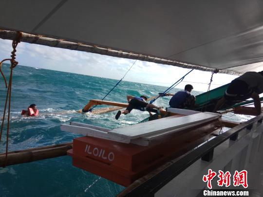 圖為救助現(xiàn)場(chǎng)。 中交公路規(guī)劃設(shè)計(jì)院有限公司 攝